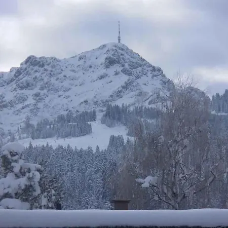 In St. Johann In Tirol 555 *